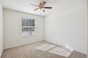 Field Ridge-S2203-014.jpg