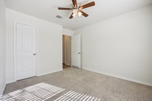 Field Ridge-S2203-015.jpg