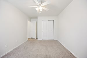 Field Ridge-S2203-020.jpg