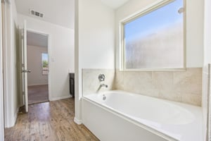 Field Ridge-S2203-026.jpg