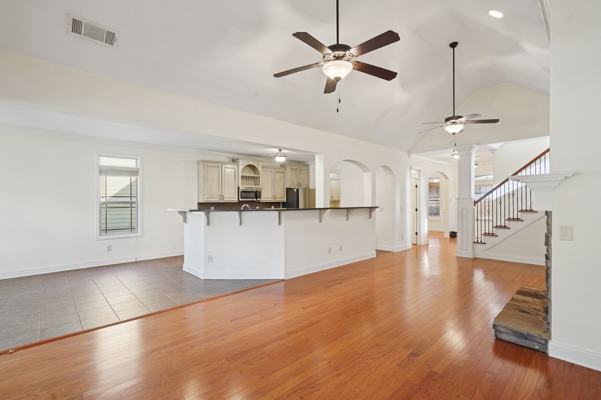 Greenview Dr-S1812-007.jpg