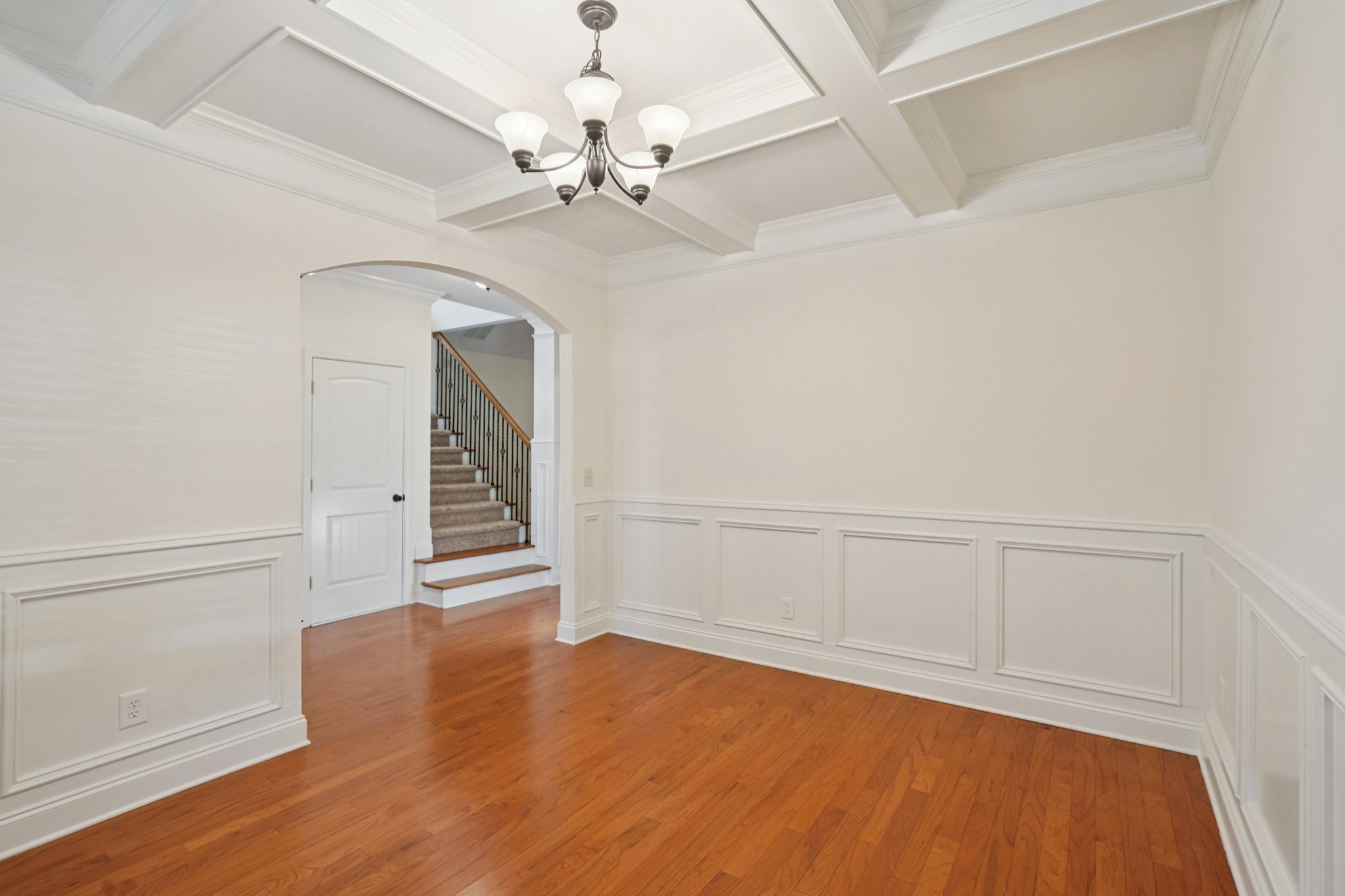 Greenview Dr-S1812-013.jpg