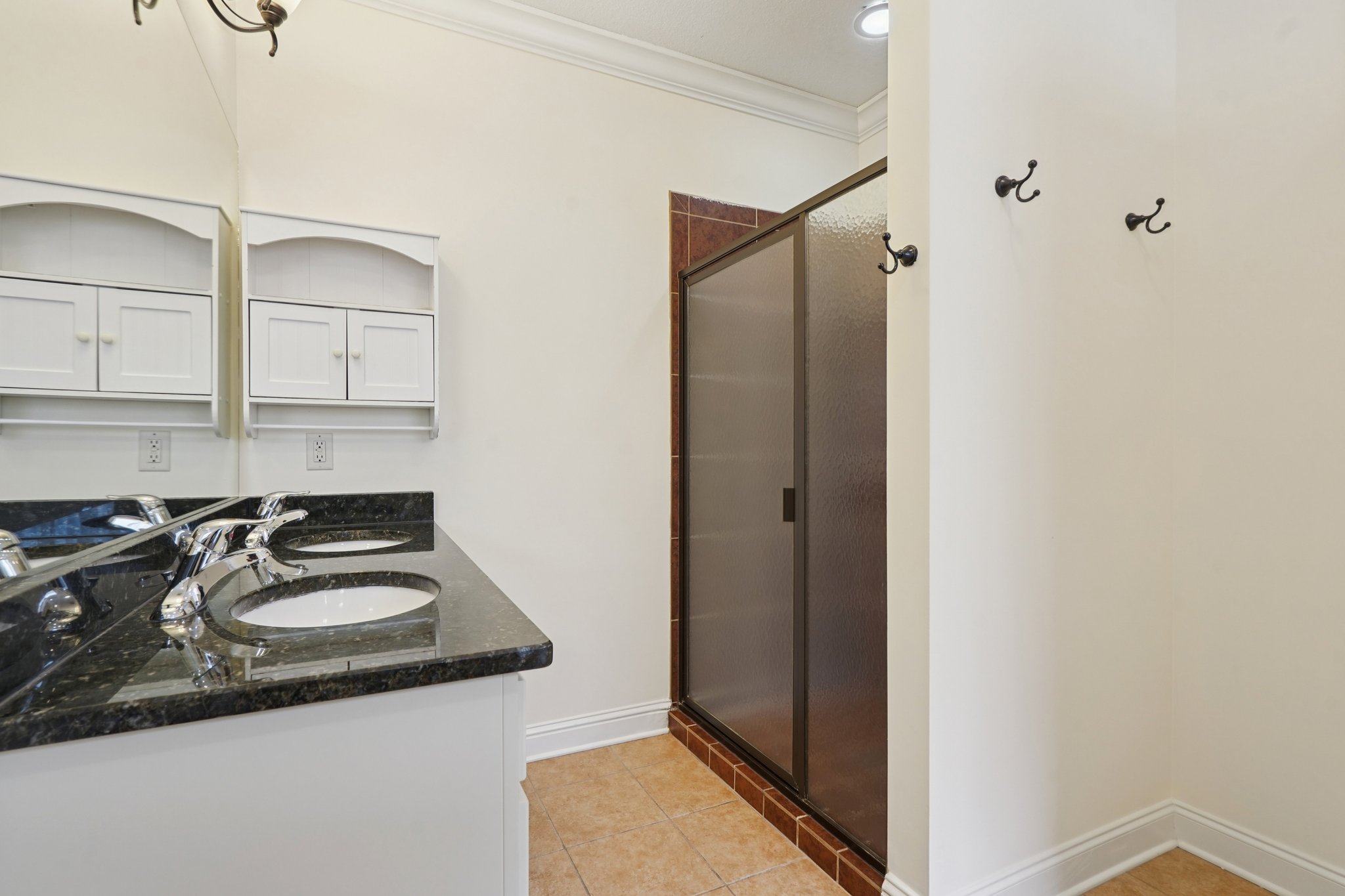 Greenview Dr-S1812-018.jpg