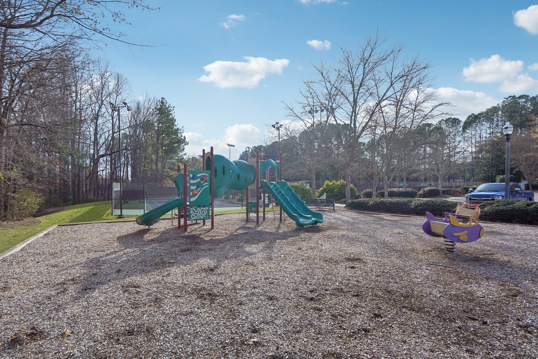 Greenview Dr-1812-903.jpg