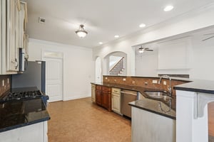 Greenview Dr-S1812-009.jpg