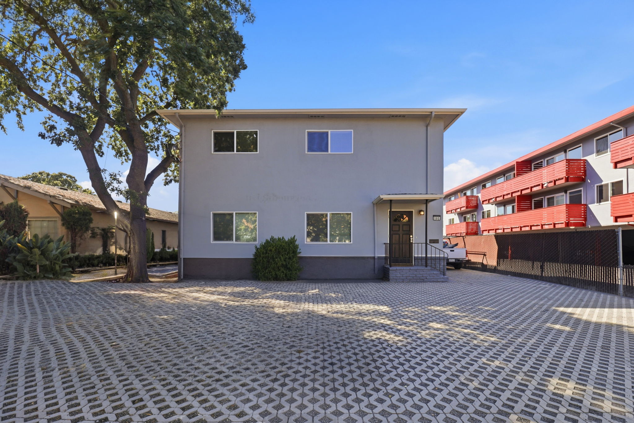 001_F8_160 Harrison Ave