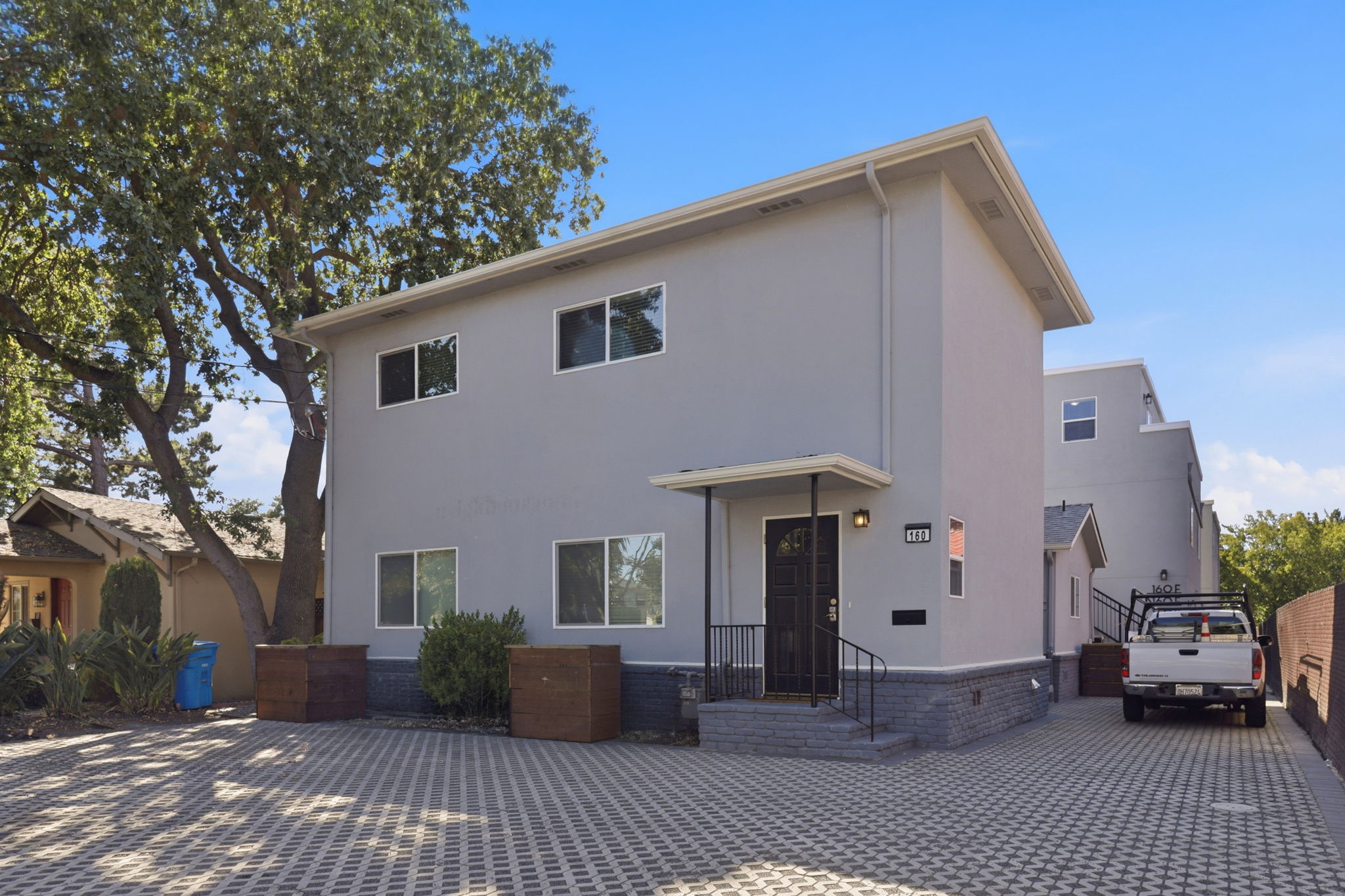 002_F8_160 Harrison Ave