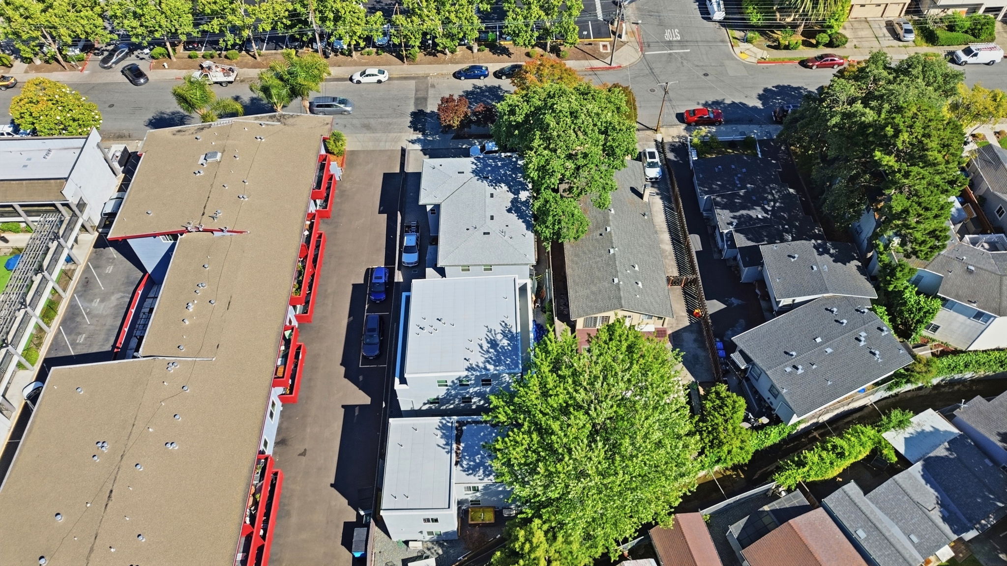 010_F8_AERIAL_160 Harrison Ave