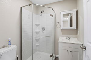 037_F8_160 Harrison Ave
