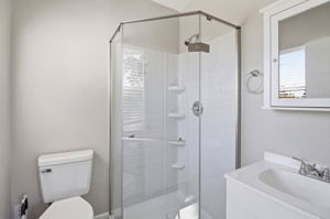 038_F8_160 Harrison Ave