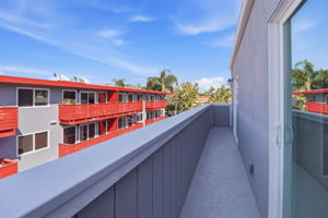 044_F8_160 Harrison Ave