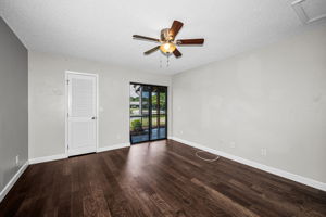 Primary Bedroom1b