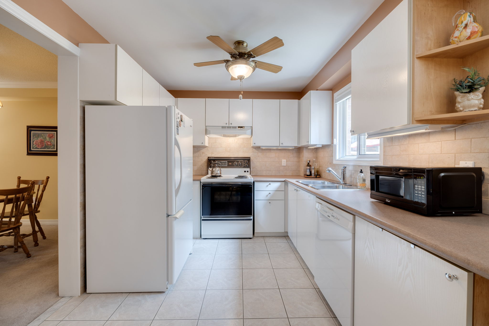 Aurora property showcase — delivered property photograph 9