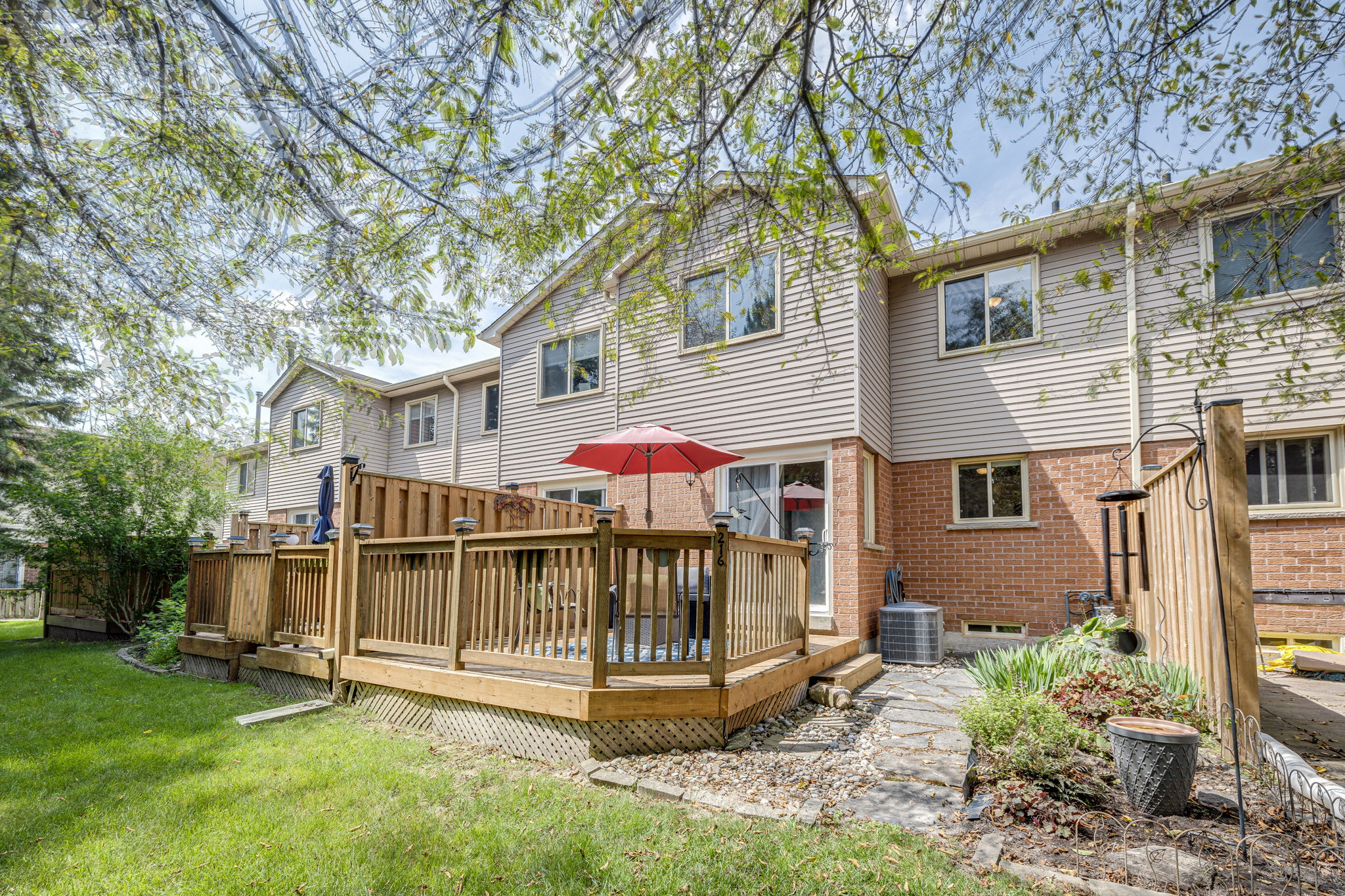 Aurora property showcase — delivered property photograph 32