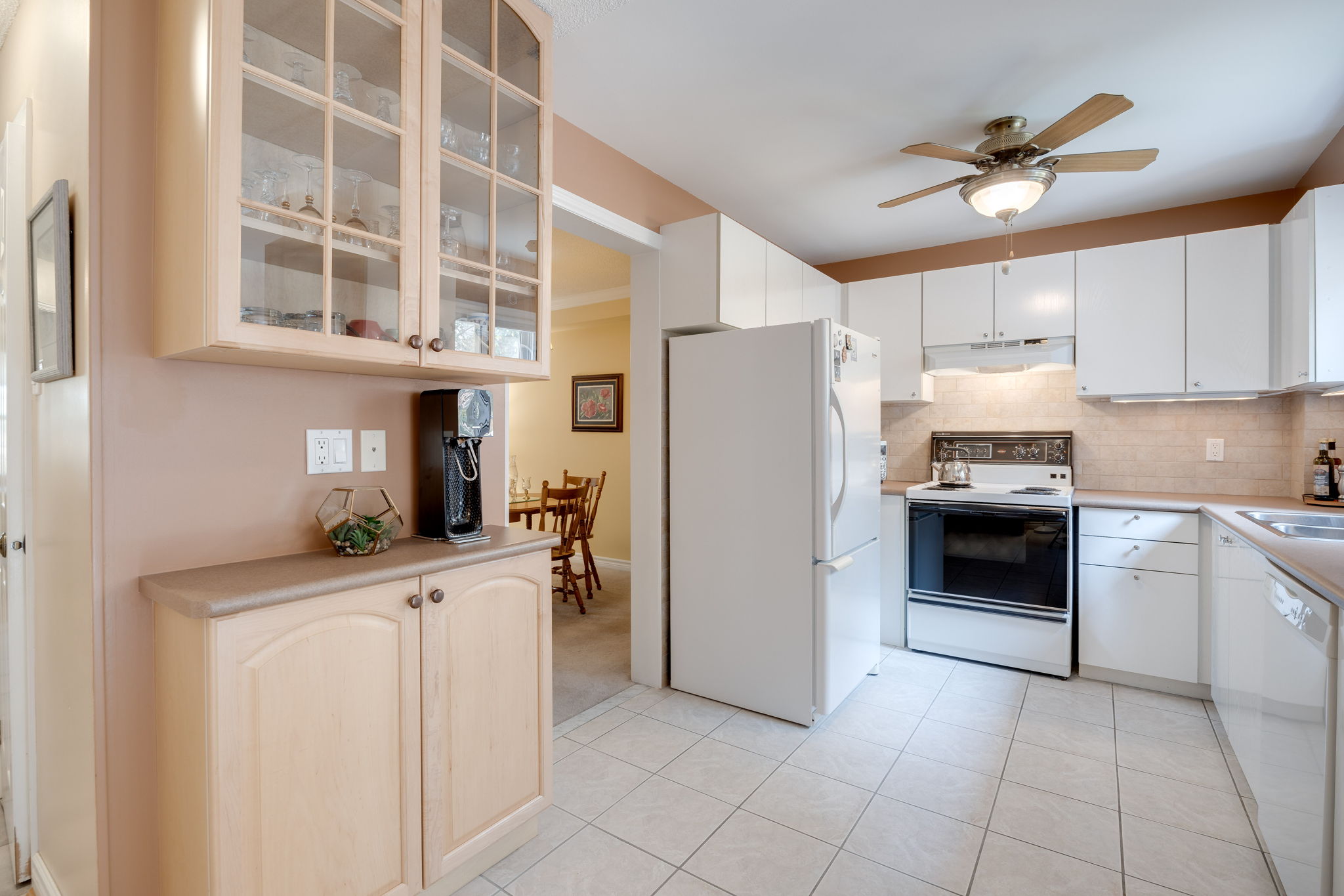Aurora property showcase — delivered property photograph 13