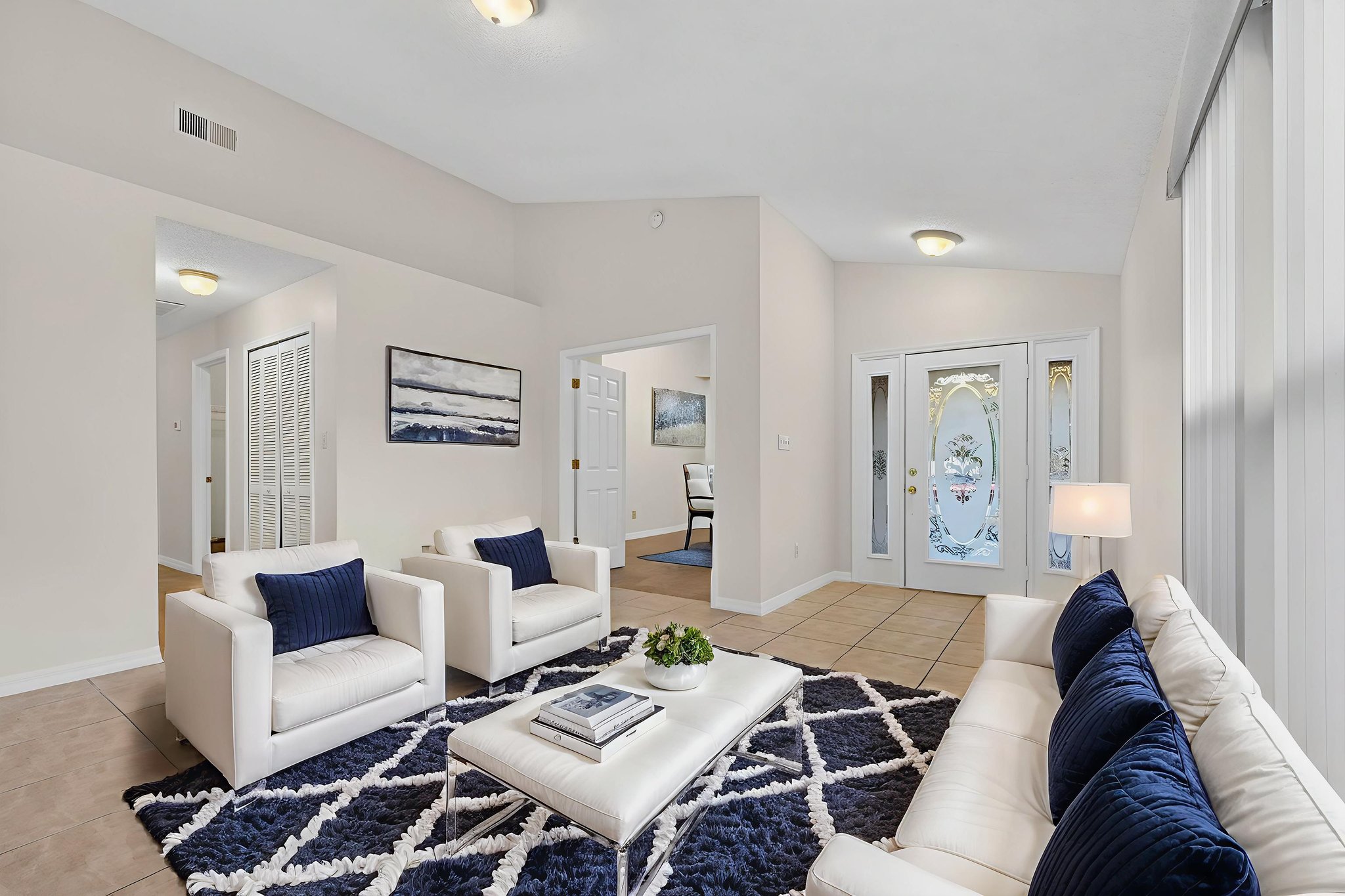 Orlando-23 virtually staged.jpeg