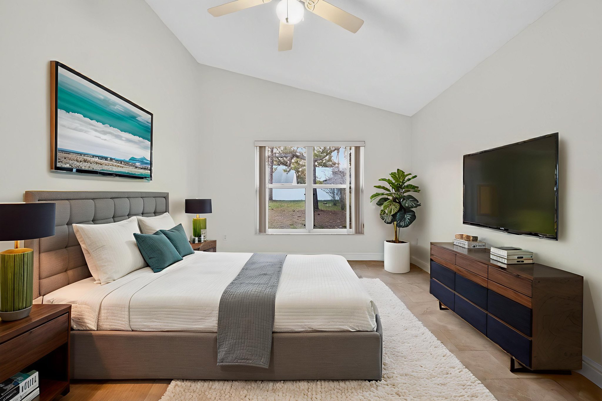 Orlando-41 virtually staged.jpeg