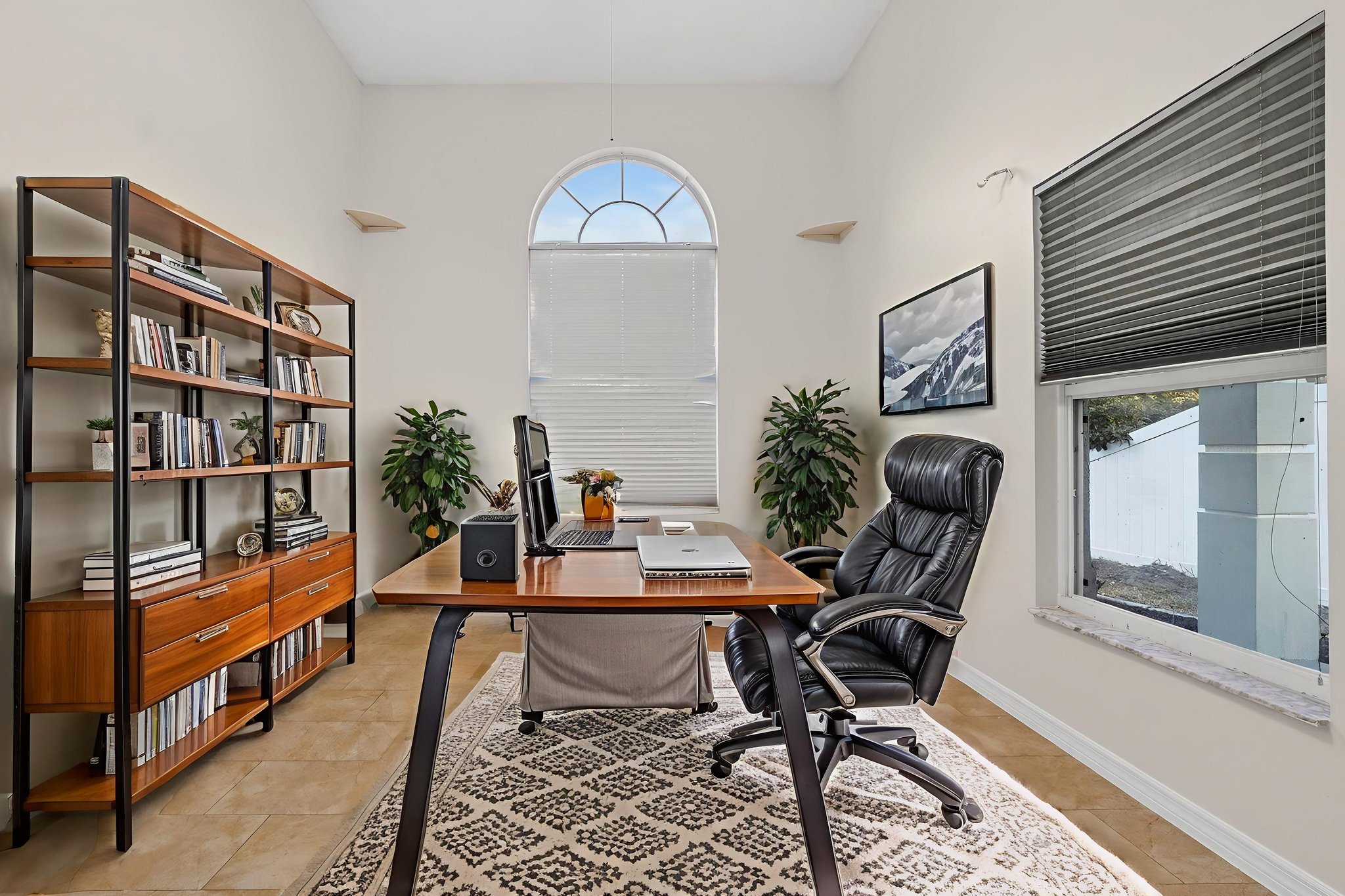 Orlando-26 virtually staged.jpeg