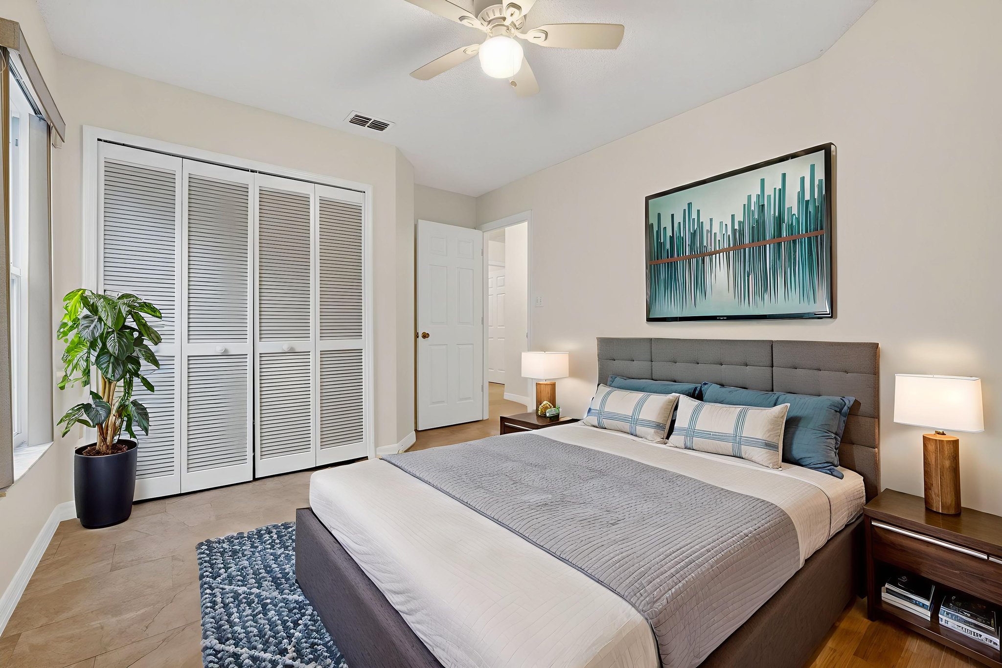 Orlando-35 virtually staged.jpeg