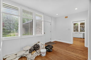 160 Teddington Park Ave