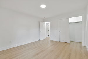  Photo 37