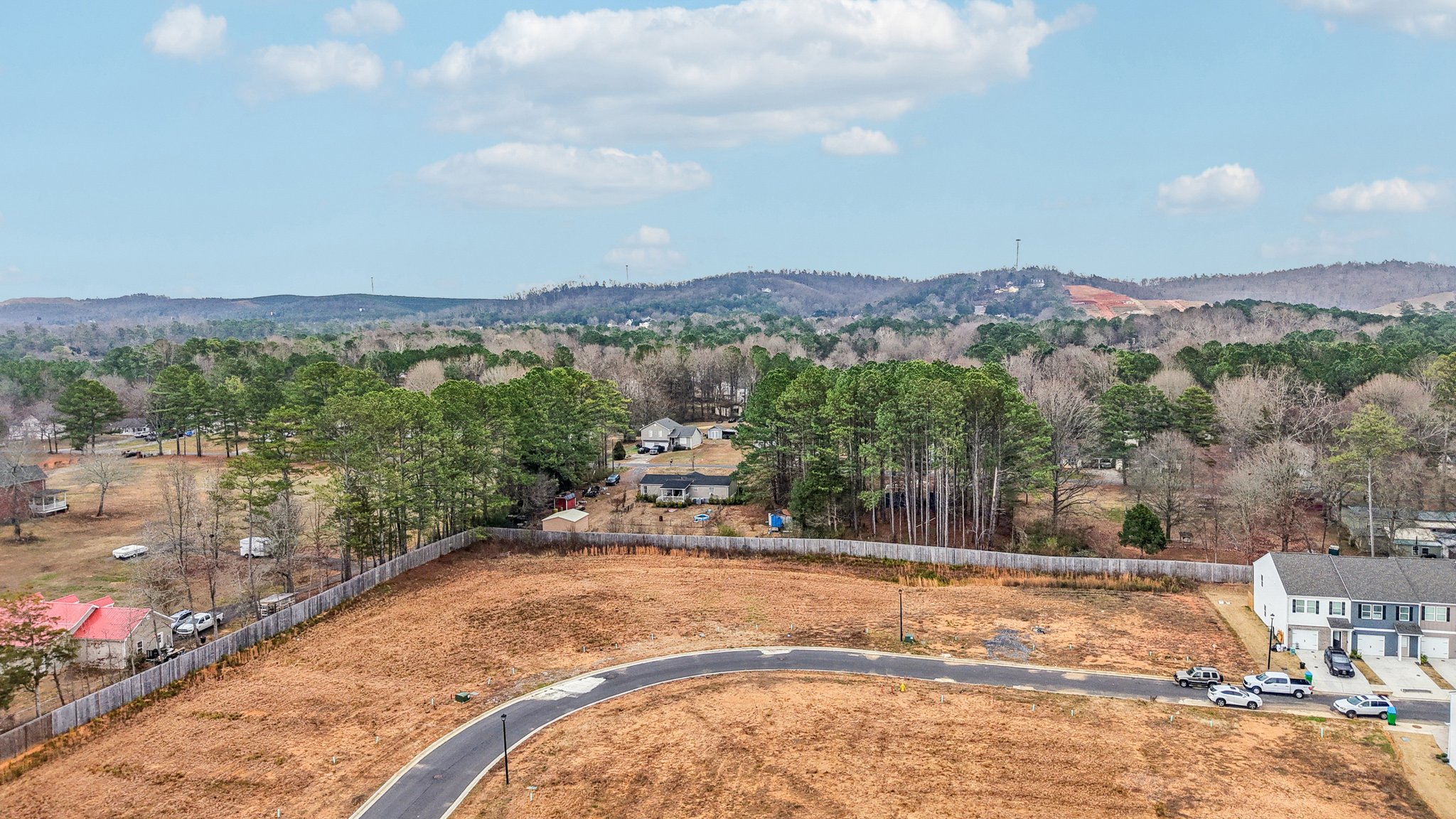 Vlg Grn Dr NW-S2912-007.jpg