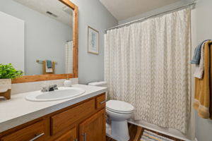  Photo 40