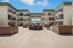 Ardmore Ave 319-1808-902.jpg