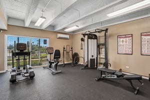 Ardmore Ave 319-1808-909.jpg