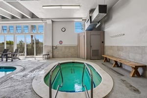 Ardmore Ave 319-1808-916.jpg