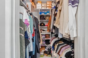 Ardmore Ave 319-S1808-019.jpg