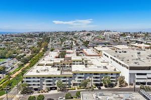Ardmore Ave 319-S1808-020.jpg
