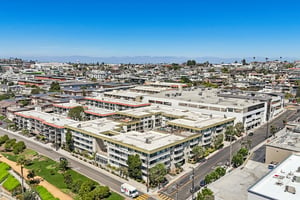 Ardmore Ave 319-S1808-021.jpg