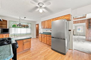  Photo 9