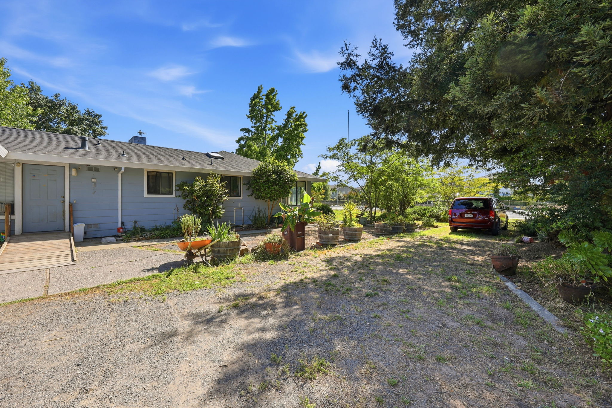 004_F8_1600 Fulton Rd