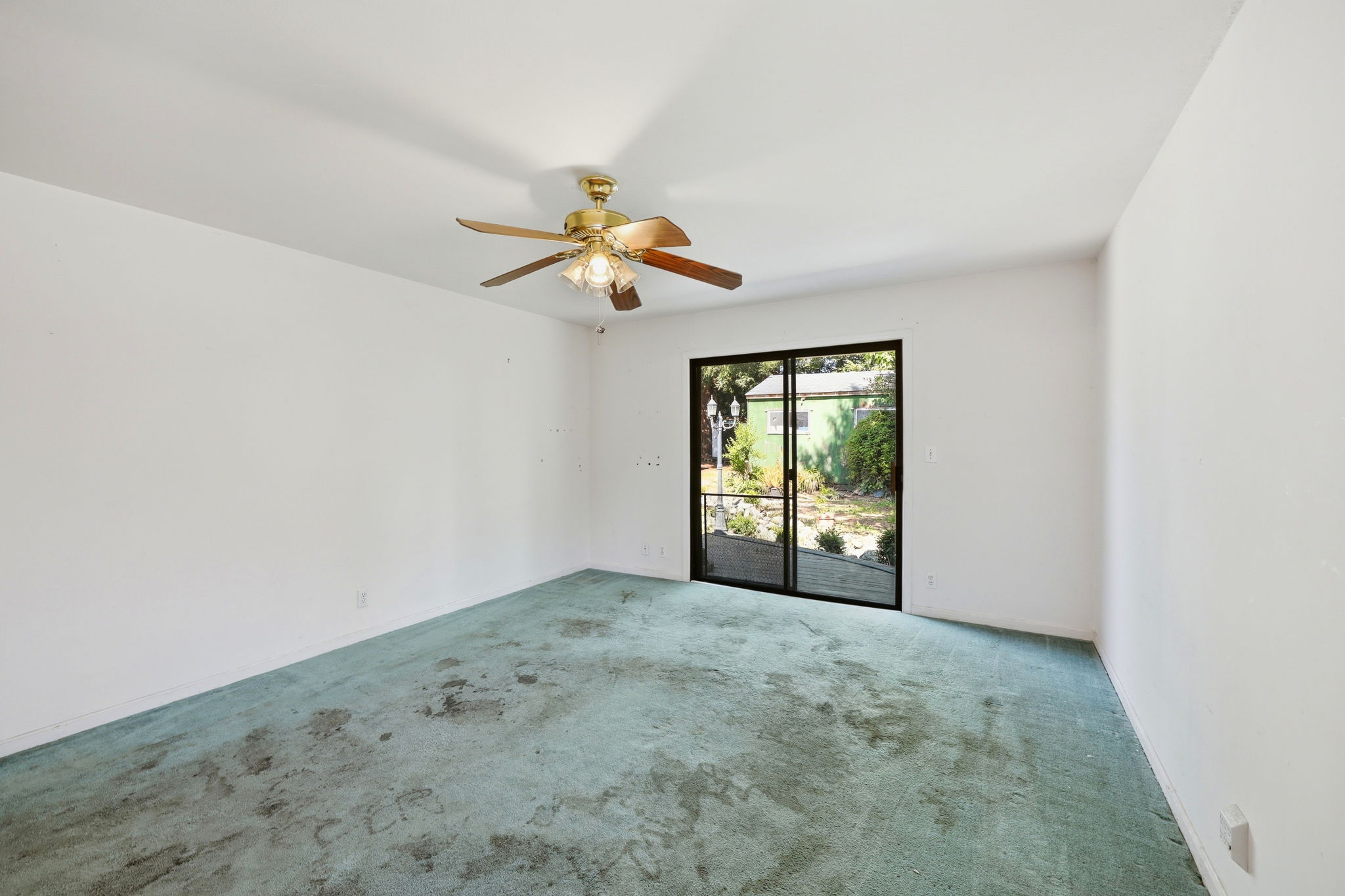 033_F8_1600 Fulton Rd