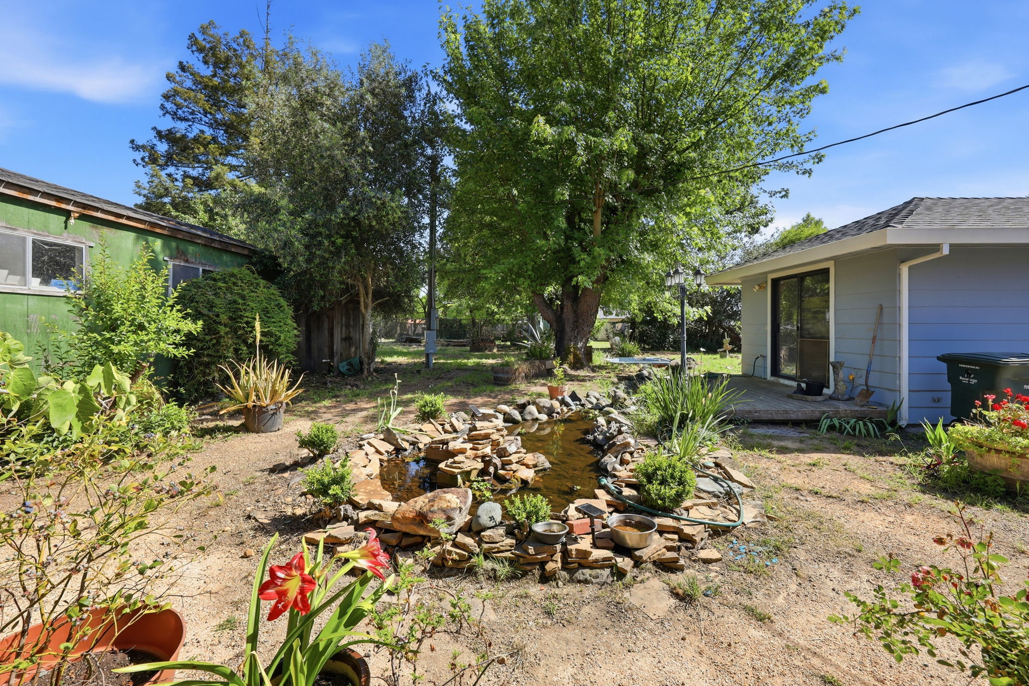 041_F8_1600 Fulton Rd