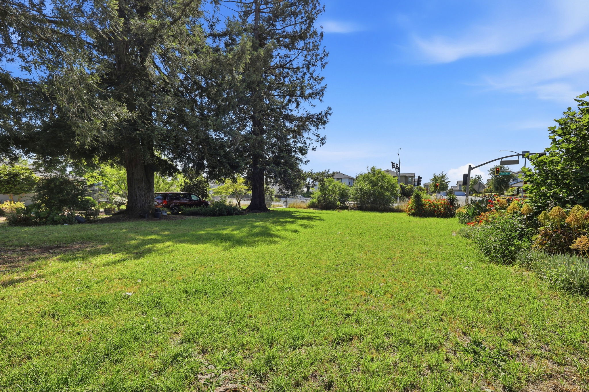 048_F8_1600 Fulton Rd