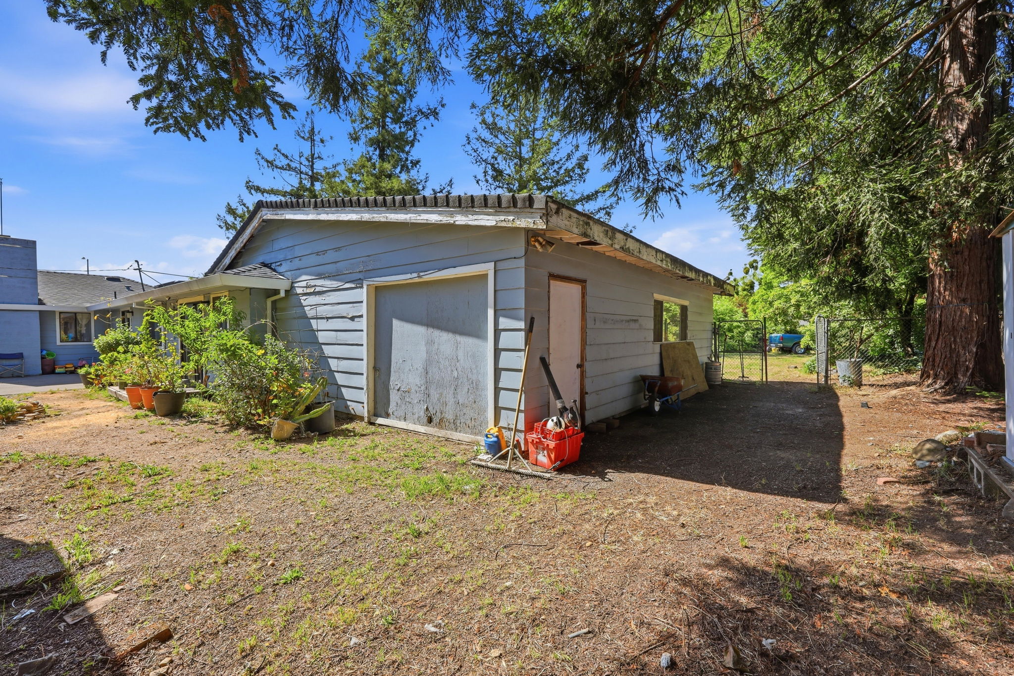 061_F8_1600 Fulton Rd
