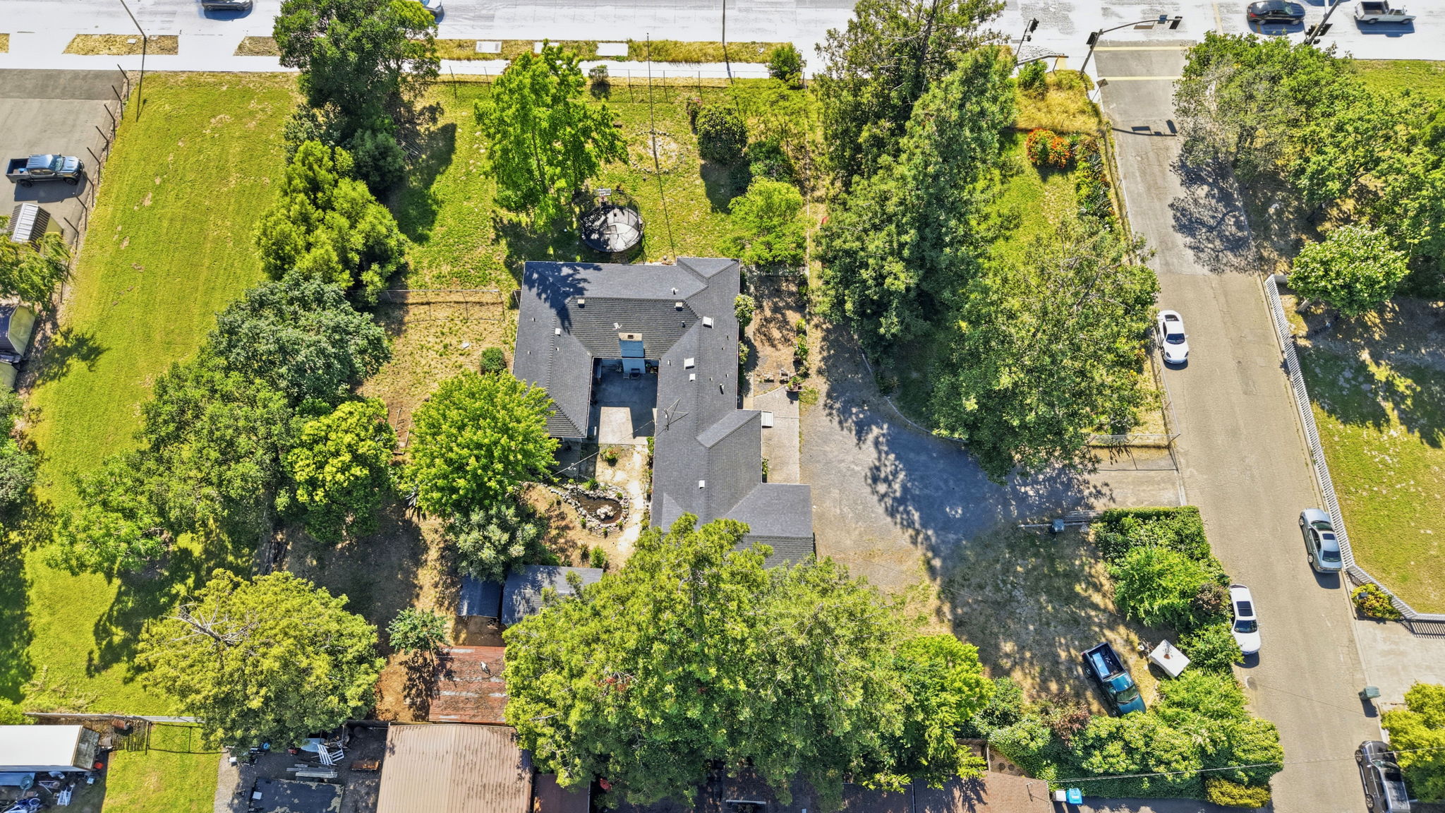 006_F8_AERIAL_1600 Fulton Rd