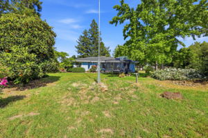 050_F8_1600 Fulton Rd