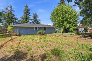 055_F8_1600 Fulton Rd