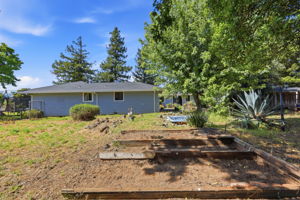 056_F8_1600 Fulton Rd