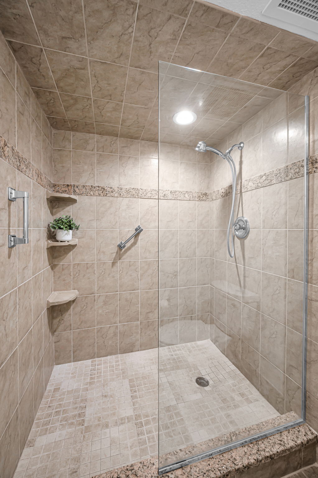 Bathroom10b