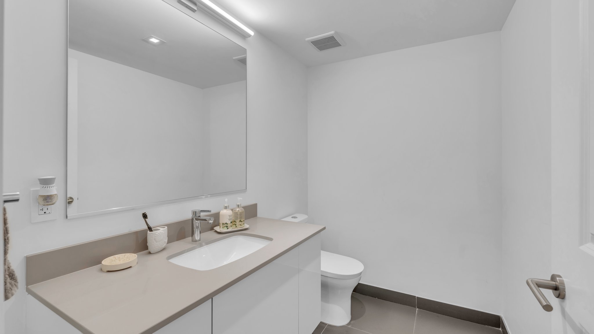 1600 NE 1st Ave, Miami, FL 33132, USA Photo 19