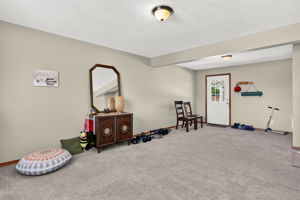  Photo 33