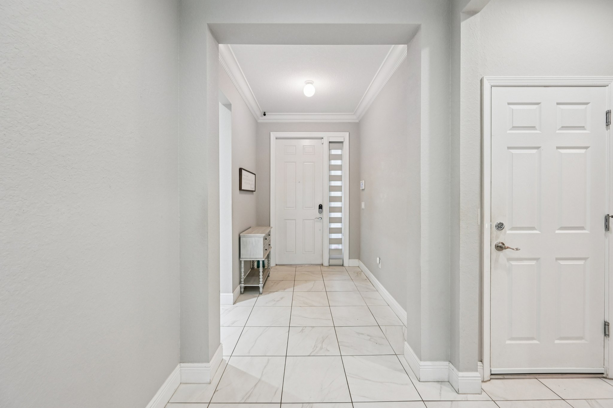 NW Vivanco St-L0803-016.jpg