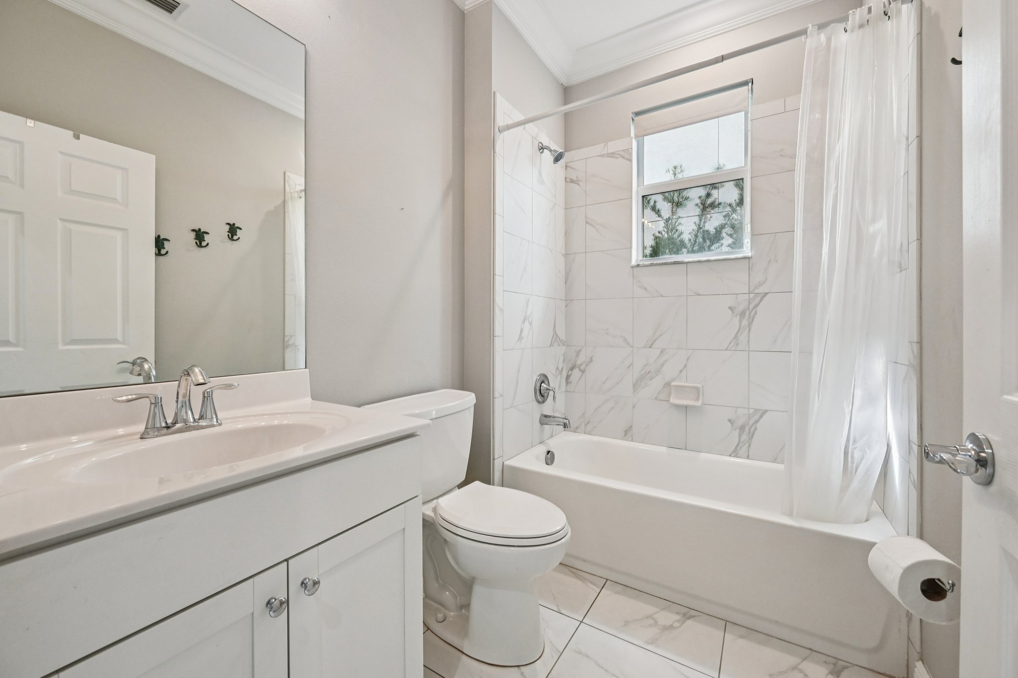 NW Vivanco St-L0803-019.jpg