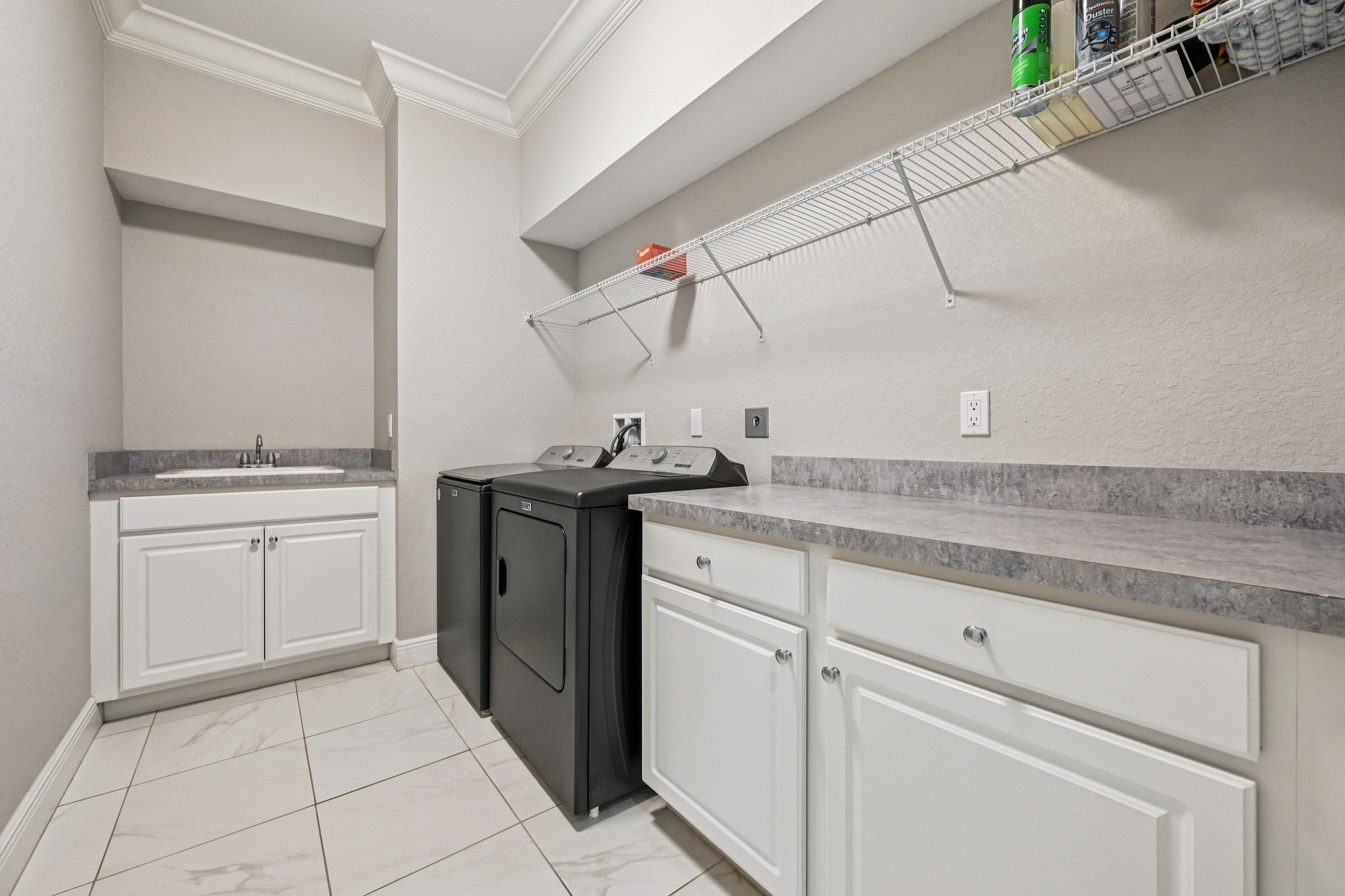 NW Vivanco St-L0803-020.jpg