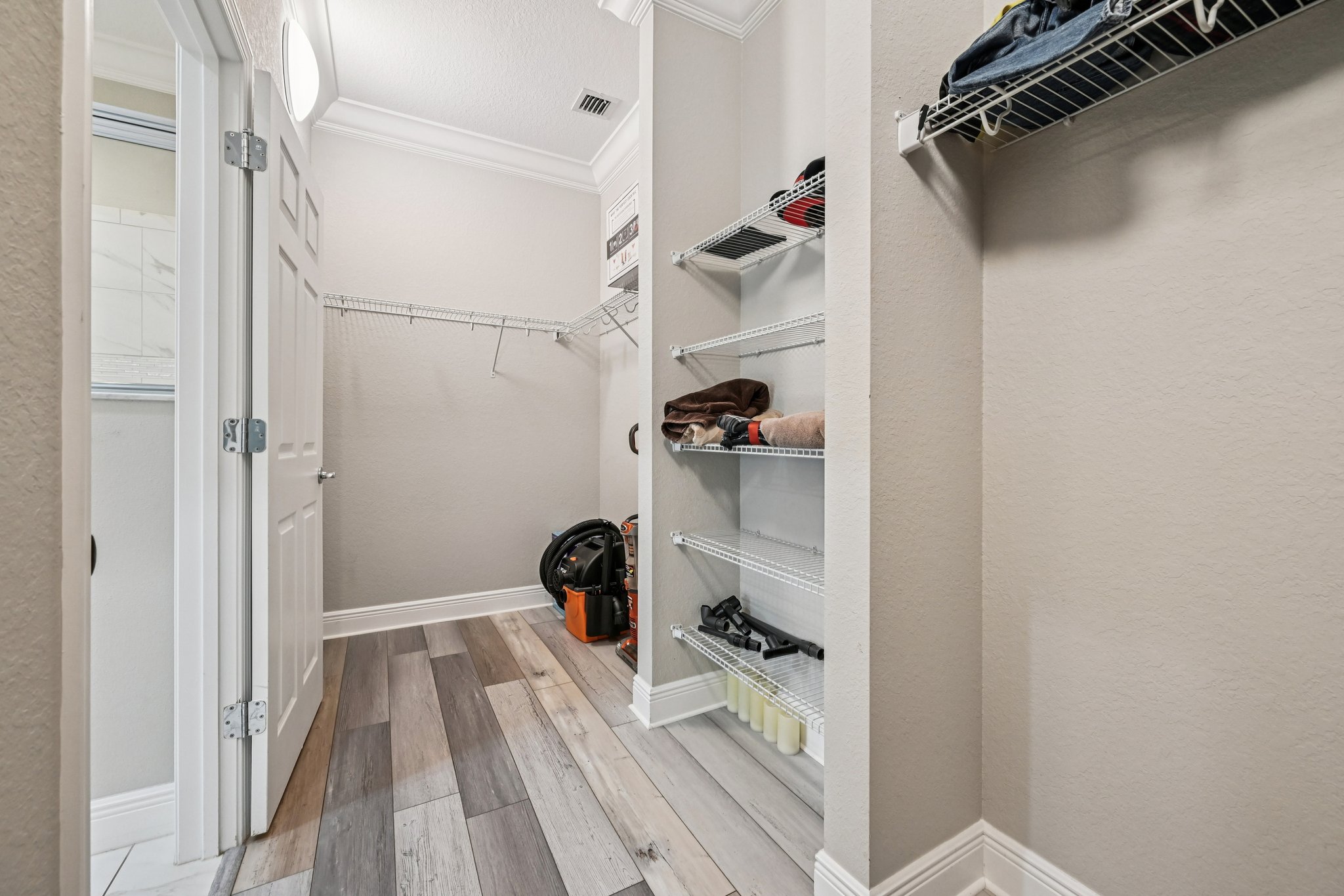 NW Vivanco St-L0803-027.jpg